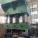 刚刚买下，南通锻压2000吨，台面2.3米4.5米，移动台，.